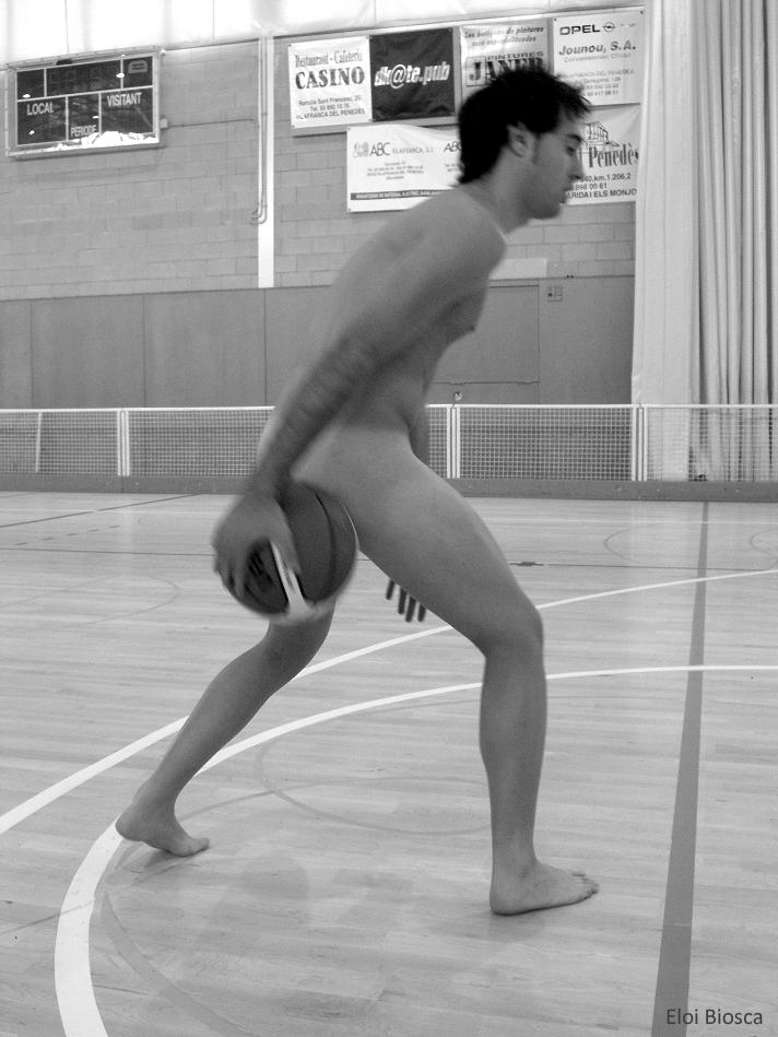 Nude Basquetball Eloi Biosca